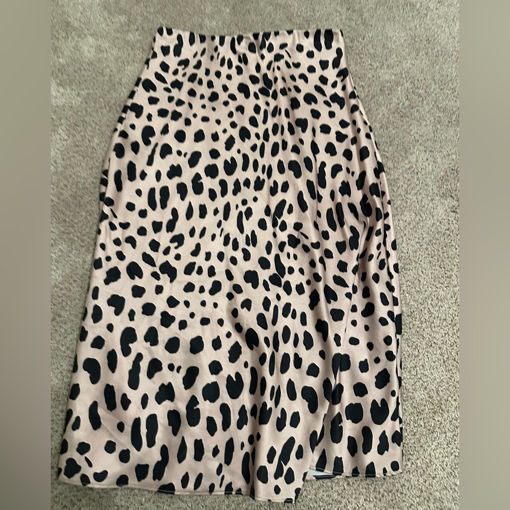 Callie Danielle cheetah/leopard print satin skirt